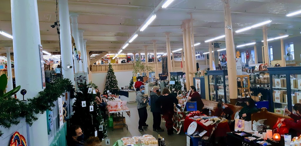 Grand Community Market | 129 Victoria St E, Amherst, NS B4H 1X9, Canada | Phone: (902) 667-7866