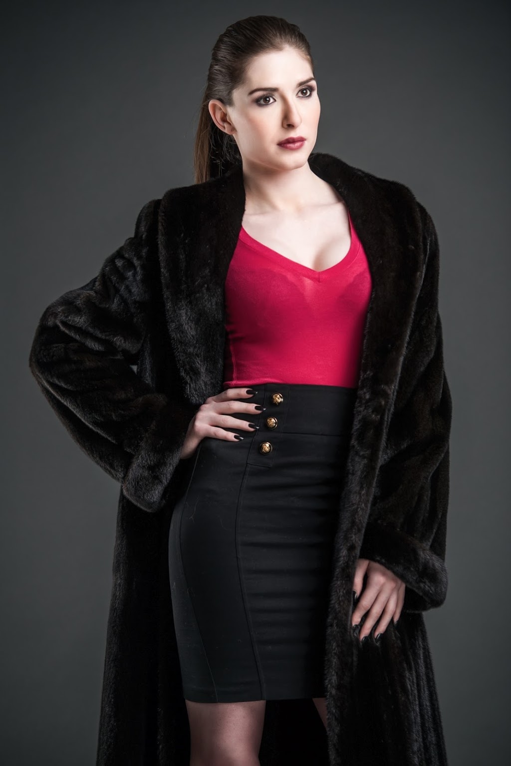 Alex Furs | 186 Spadina Ave #12, Toronto, ON M5T 3B2, Canada | Phone: (416) 703-0734