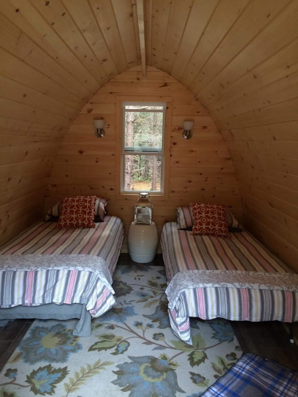 Algonquin Pod Company | 287 Parcher Rd, Barrys Bay, ON K0J 1B0, Canada | Phone: (613) 756-1245