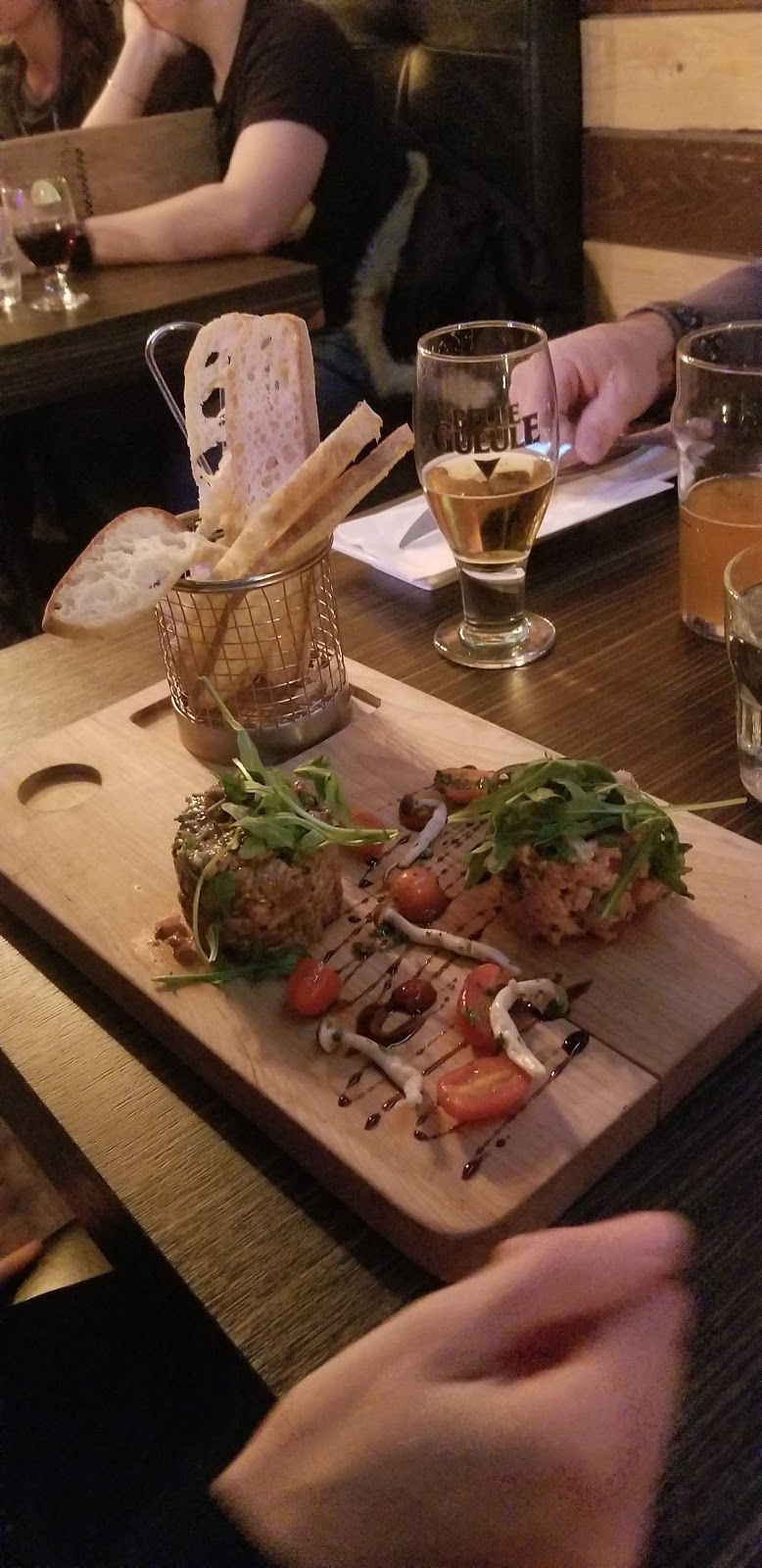 Resto-Bar La Galoche | 1065 Rue du Marché, Acton Vale, QC J0H 1A0, Canada | Phone: (450) 546-4011