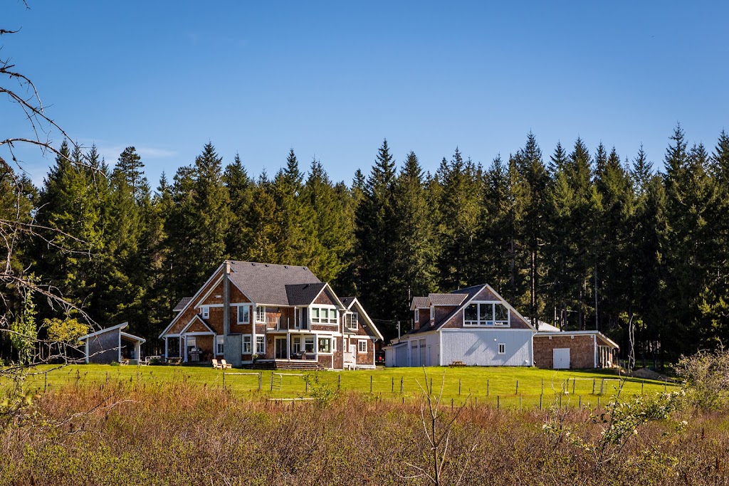 Smith Lake Farm | 1481 Larkin Rd, Black Creek, BC V9J 1G2, Canada | Phone: (250) 218-3459