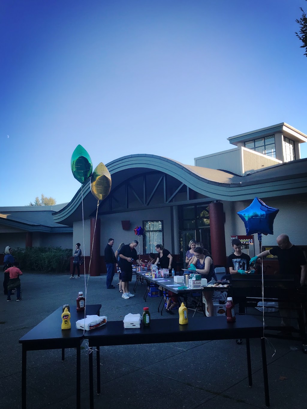 William F. Davidson Elementary School | 15550 99a Ave, Surrey, BC V3R 9H5, Canada | Phone: (604) 584-7688