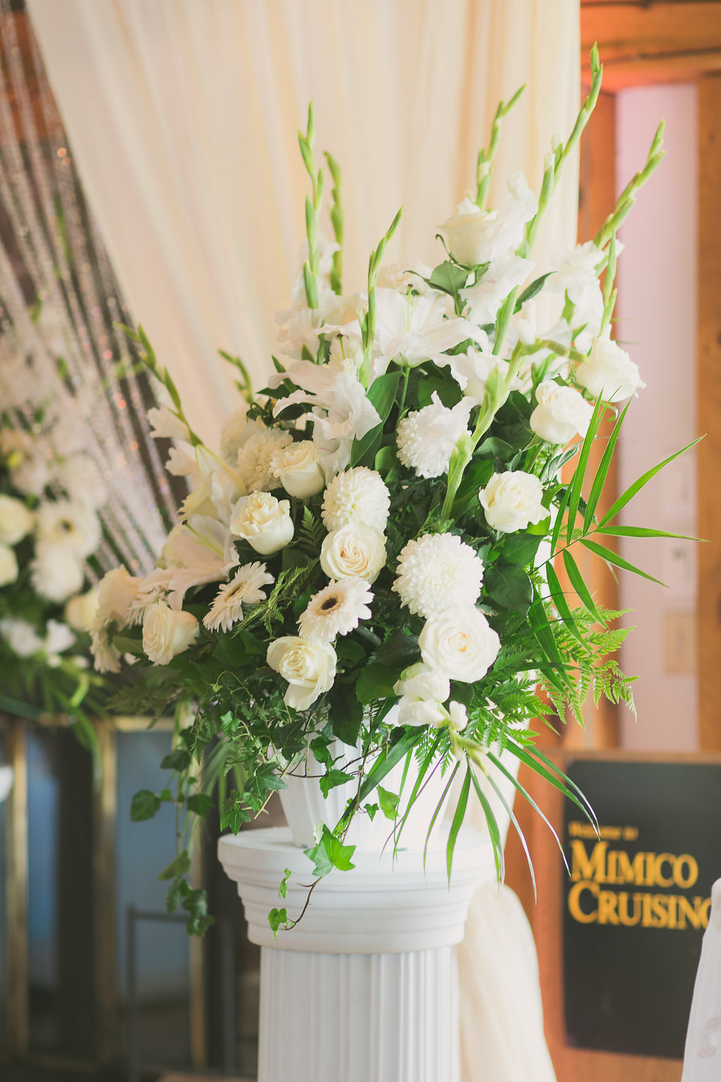 Joans Blooming Place | 3609 Lake Shore Blvd W, Etobicoke, ON M8W 1P5, Canada | Phone: (416) 251-5128