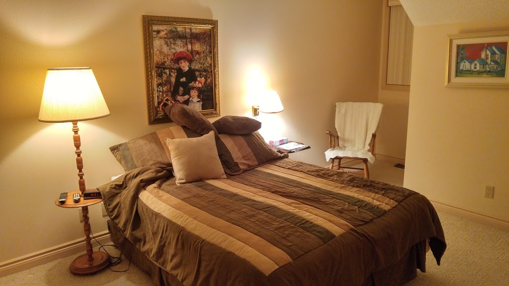 Tall Pines Bed & Breakfast | 1835 Stittsville Main St, Stittsville, ON K2S 1B8, Canada | Phone: (613) 836-4206