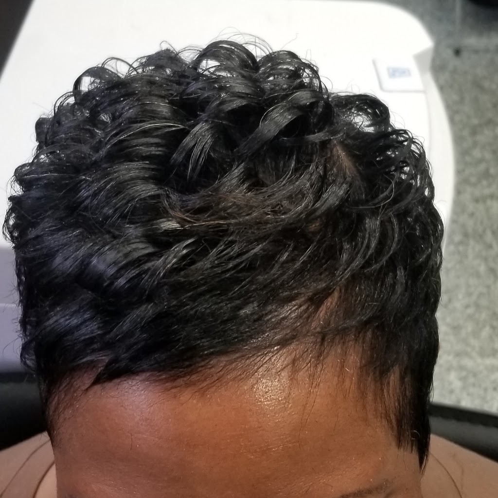 Marcias Hair Salon and Accessories | 84 Galt St, Guelph, ON N1H 3G7, Canada | Phone: (226) 962-5421