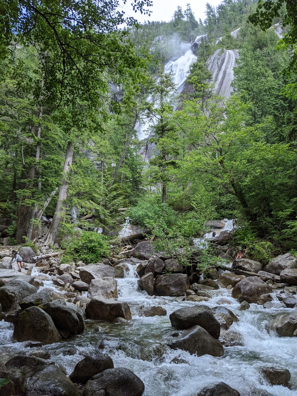 Shannon Falls Provincial Park | BC-97, Squamish-Lillooet D, BC V0N 1T0, Canada | Phone: (800) 689-9025