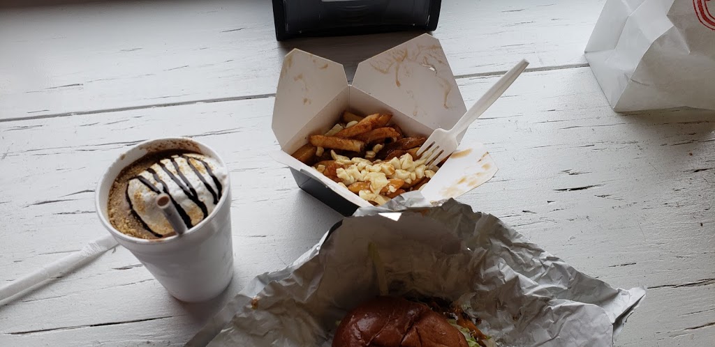 Burger Royale | 162 Napier St, Barrie, ON L4M 1W5, Canada | Phone: (705) 503-7695
