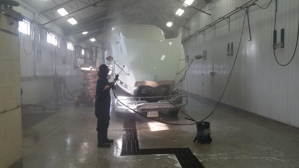 Lavage & Esthietique Blnchtt | 1043 Rue Renault, Saint-Jean-Chrysostome, QC G6Z 1C5, Canada | Phone: (418) 802-6042