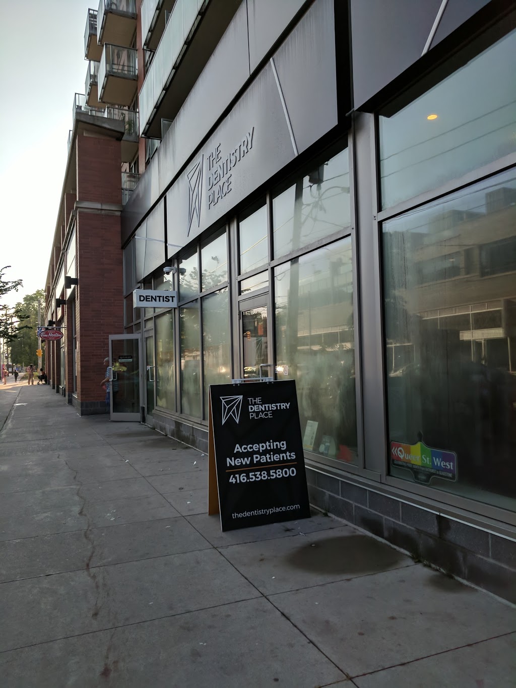 The Dentistry Place | 1033 Queen St W, Toronto, ON M6J 0A6, Canada | Phone: (416) 538-5800