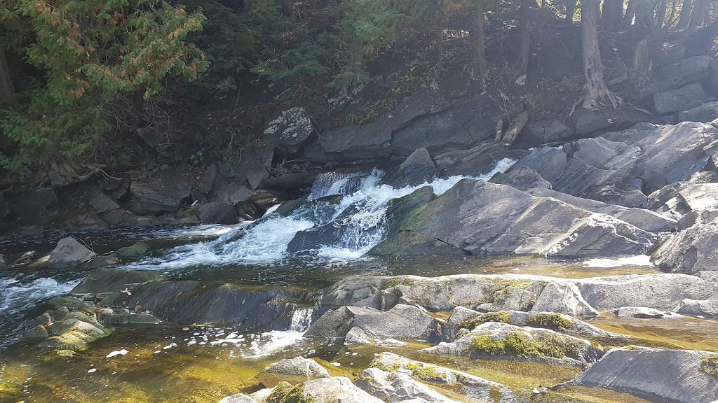 Les chutes Burrough | 14235 QC-143, Stanstead-Est, QC J0B, Canada