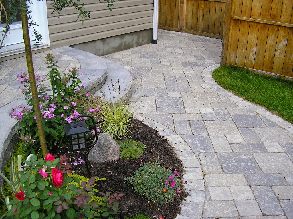 Hansen Landscaping Lawn And Gardens Ltd | 2729 Stevenage Dr, Ottawa, ON K1G 3N2, Canada | Phone: (613) 260-8175