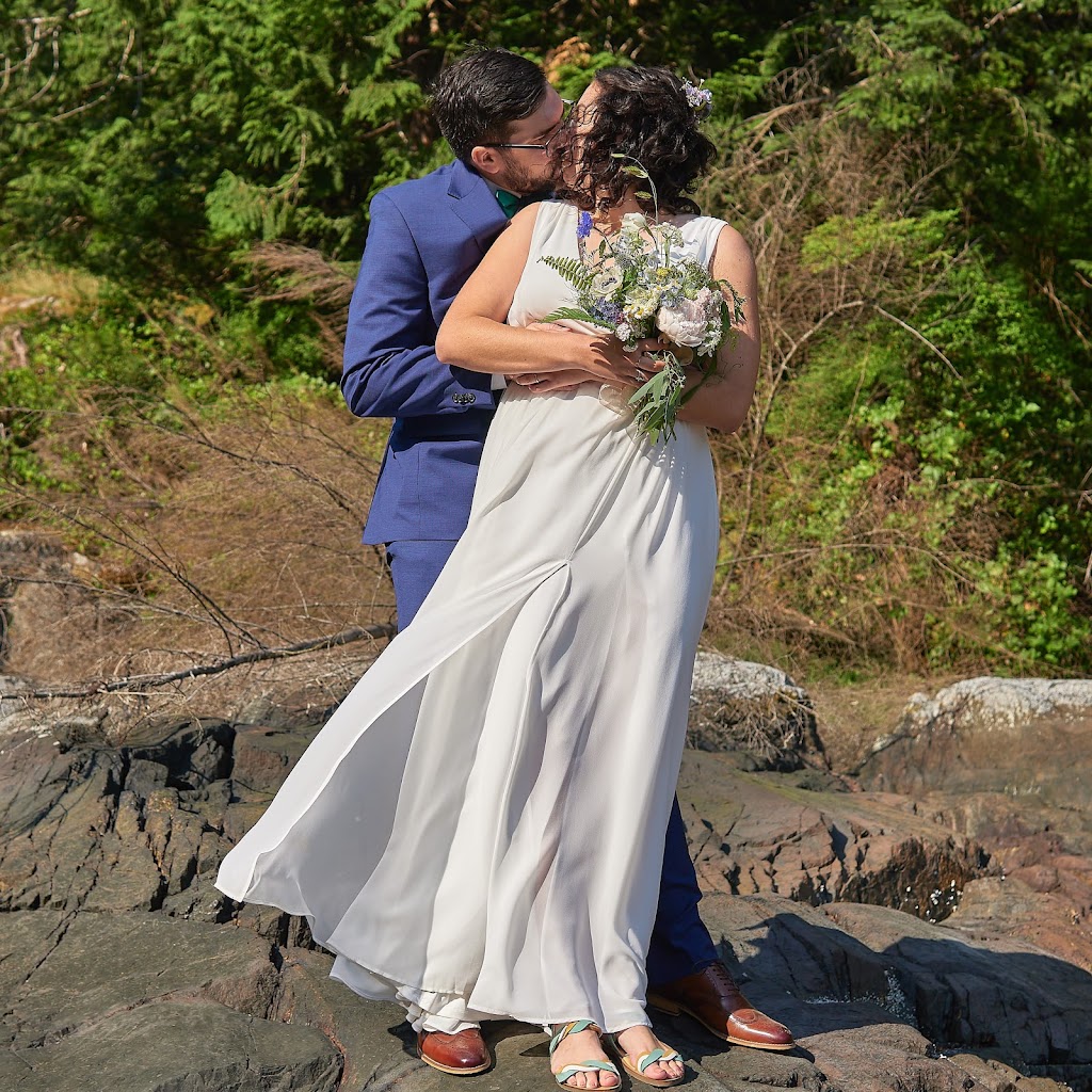 With a Mothering Eye Photography | 622 Ponderosa Dr, Kimberley, BC V1A 0A5, Canada | Phone: (604) 727-0072