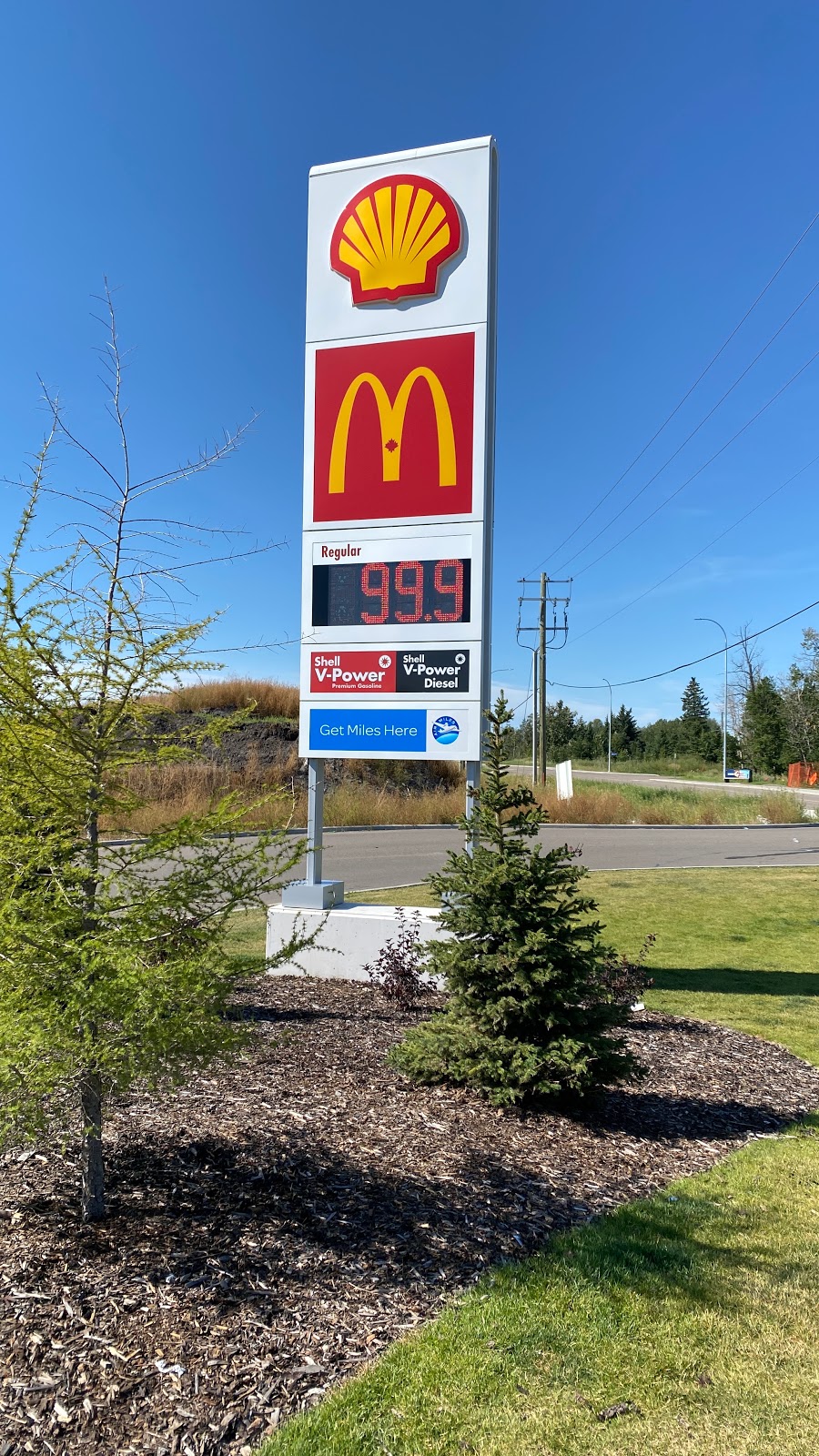 McDonald’s Gasoline Alley West | 585 Laura Ave Unit 101, Alberta T4S 1Y2, Canada | Phone: (403) 342-1768