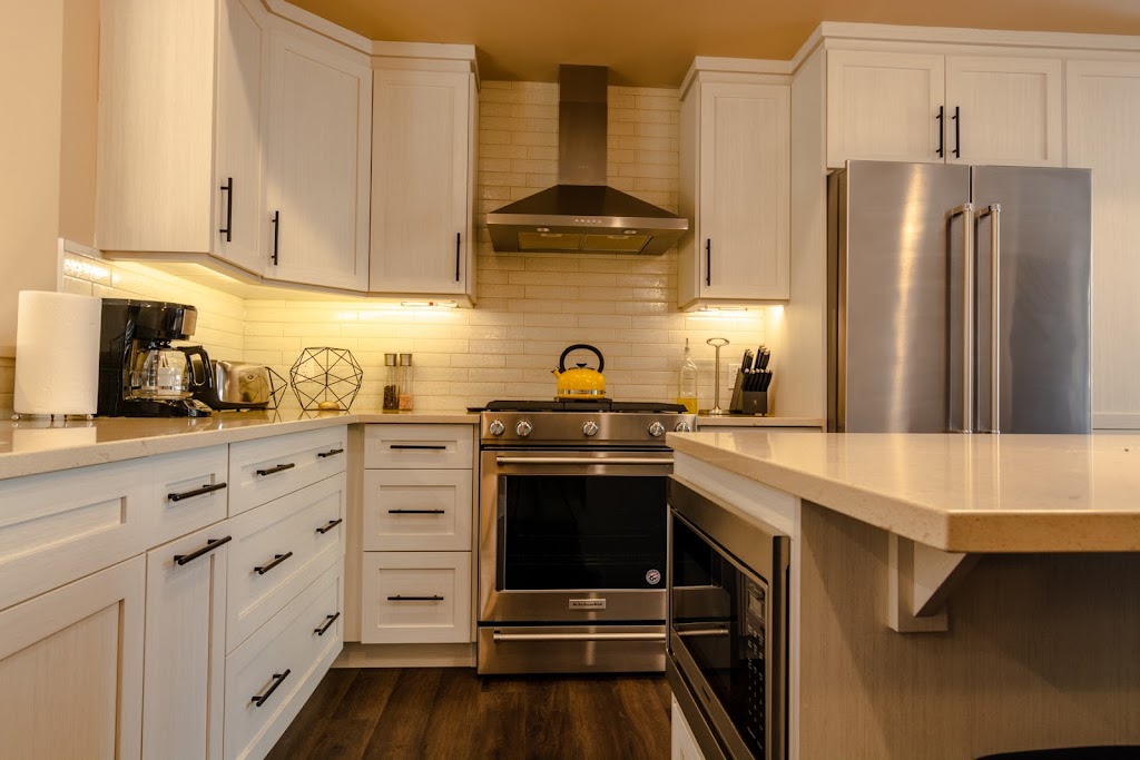 Bills Place in Canmore | 108 Montane Rd Unit 8 (#108, Canmore, AB T1W 3J2, Canada | Phone: (403) 903-3168