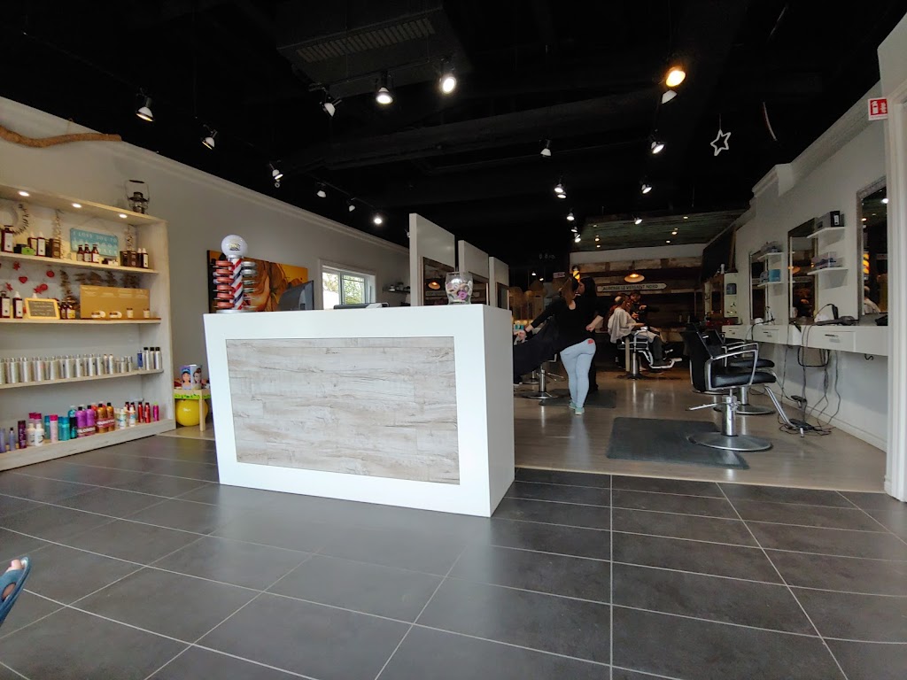 Le Blanco - Salon Fines Lames & Barbershop | 524 Rue Labelle, Mont-Tremblant, QC J8E 3H2, Canada | Phone: (819) 425-7277