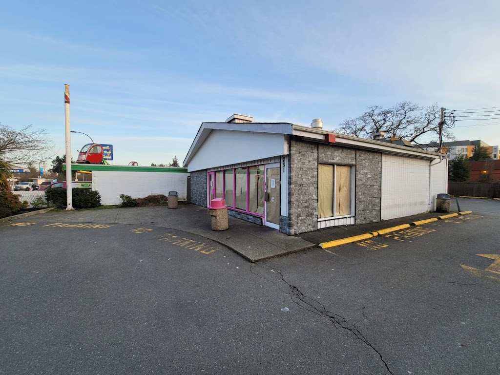 KFC | 731 Goldstream Ave, Victoria, BC V9B 2X4, Canada | Phone: (250) 478-1533
