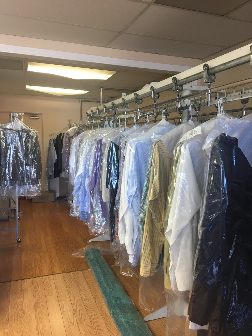 PrintStitch Dry Cleaners & Embroidery | 3663 Mavis Rd Unit#6, Mississauga, ON L5C 2Z2, Canada | Phone: (905) 270-4486