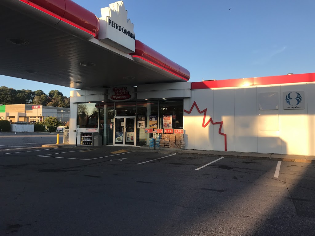 Petro-Canada | 1375 Boulevard Moody, Terrebonne, QC J6X 4C8, Canada | Phone: (450) 471-3908