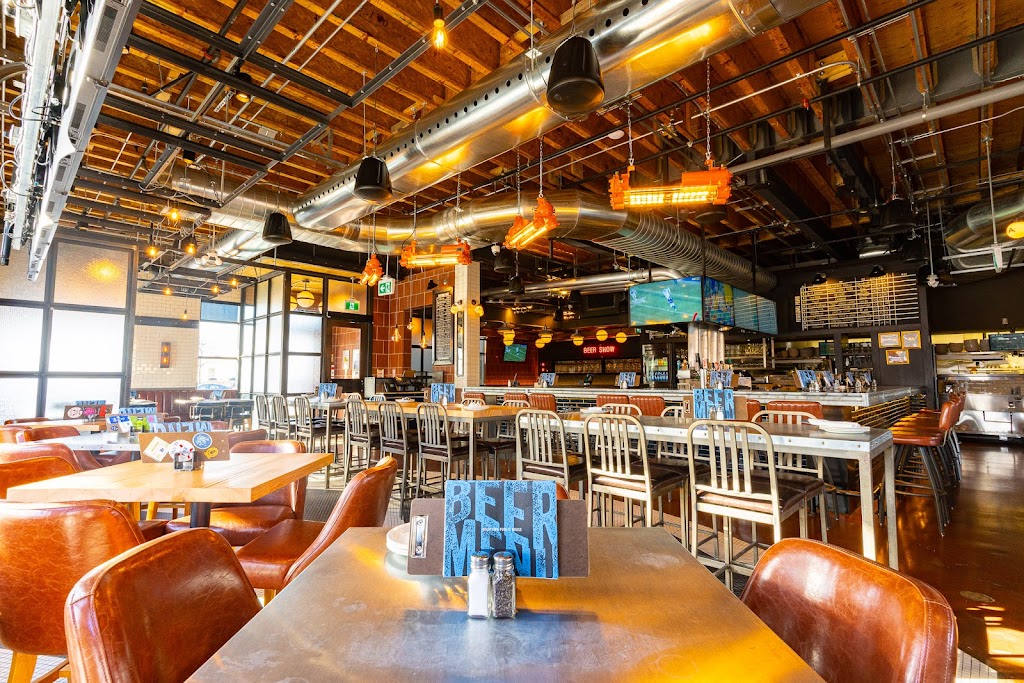 Beertown Public House Etobicoke | 1020 Islington Ave, Etobicoke, ON M8Z 6A4, Canada | Phone: (647) 910-2337