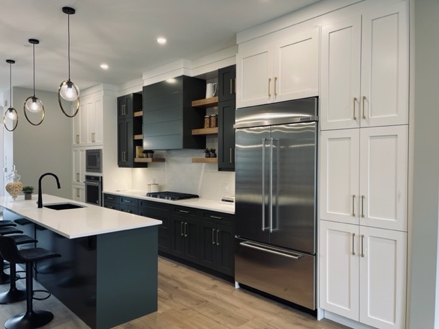 Custom Craft Kitchen Cabinet | 243080 Range Rd 281A, Chestermere, AB T1X 2B9, Canada | Phone: (403) 836-1746