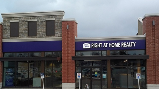 Jojo Ma Hamilton real estate broker | 5111 New St, Burlington, ON L7L 1V2, Canada | Phone: (289) 887-4333