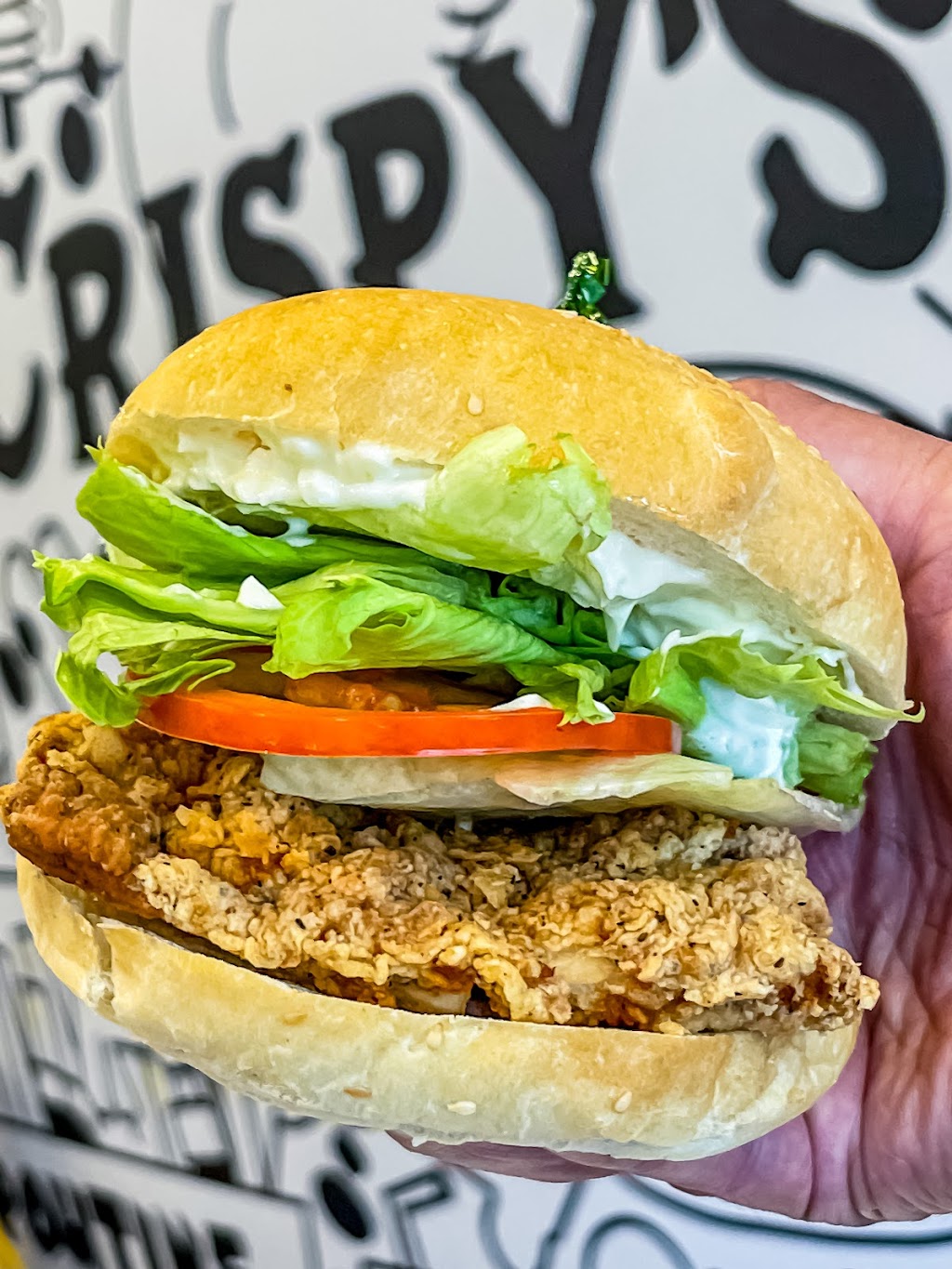 Crispys Resto Grill | 2446 Bank St unit 104, Ottawa, ON K1V 1A4, Canada | Phone: (613) 731-3535