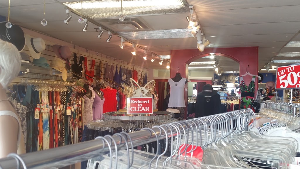 Barbs Boutique | 14909 Marine Dr, White Rock, BC V4B 1C2, Canada | Phone: (604) 535-9784