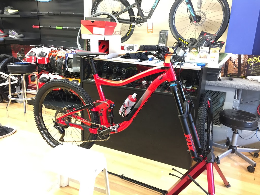 To Wheels | 134 Dundas St, London, ON N6A 1G1, Canada | Phone: (519) 434-4301