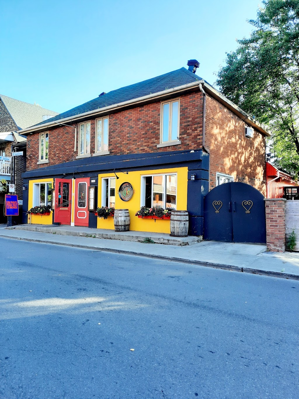 OLE Tapas | 132 Rue Ste Anne, Sainte-Anne-de-Bellevue, QC H9X 1M4, Canada | Phone: (514) 457-0404