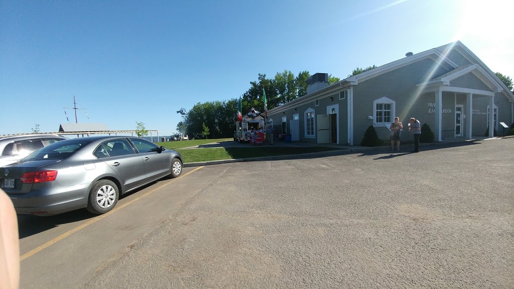 Library Ginette-Rivard-Tremblay | 12 Rue Louis-Joseph-Doucet, Lanoraie, QC J0K 1E0, Canada | Phone: (450) 887-1100