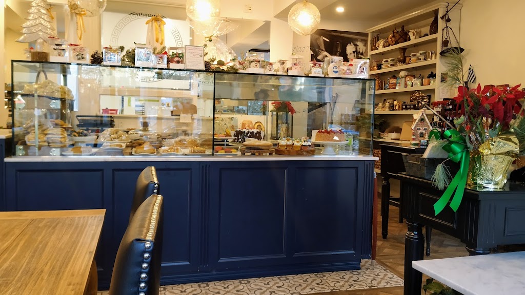 Kamenitsa | 122 Av. Fairmount O, Montréal, QC H2T 2M5, Canada | Phone: (514) 271-1078