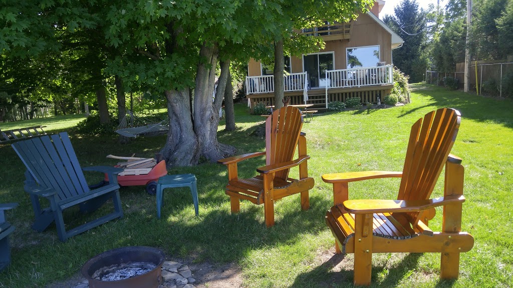Lakefront Bed and Breakfast | 77793 Norma St, Bayfield, ON N0M 1G0, Canada | Phone: (519) 482-8591
