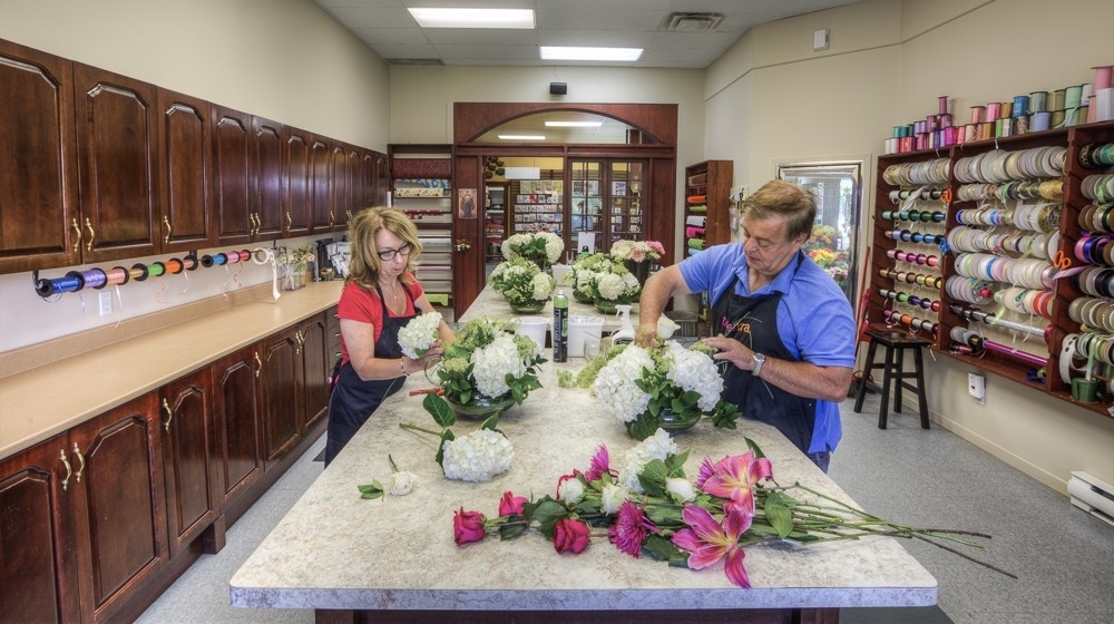 La Malbaie Fleuriste | 410 Rue St Étienne, La Malbaie, QC G5A 1S7, Canada | Phone: (418) 665-3355
