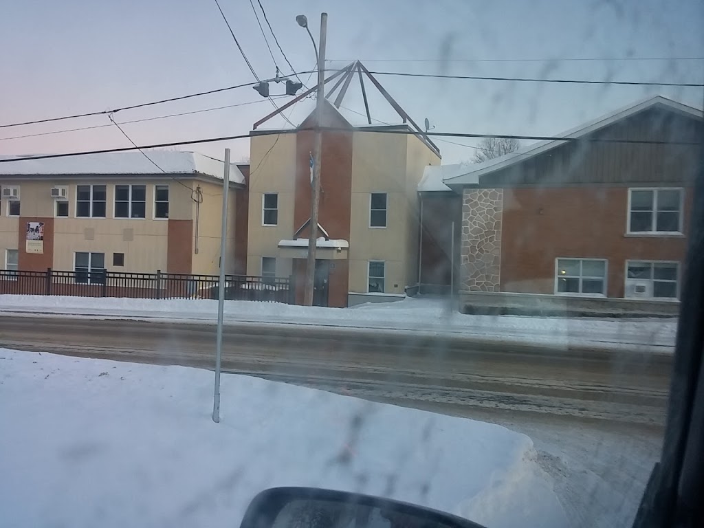 School St Jean Baptiste | 2580 Rue de lÉglise, Val-David, QC J0T 2N0, Canada | Phone: (819) 324-8670