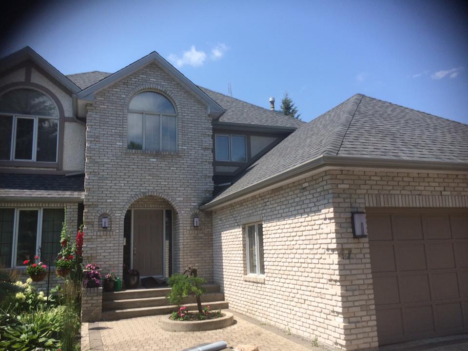 ROYALWOOD ROOFING | 31 Norcross Crescent, Winnipeg, MB R3X 1H8, Canada | Phone: (431) 777-7663
