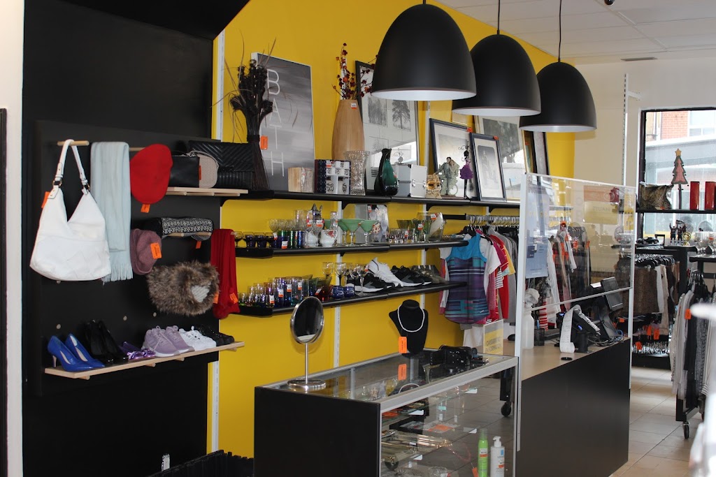 Boutique Renaissance Papineau | 6500 Av. Papineau, Montréal, QC H2G 2X2, Canada | Phone: (438) 802-7933