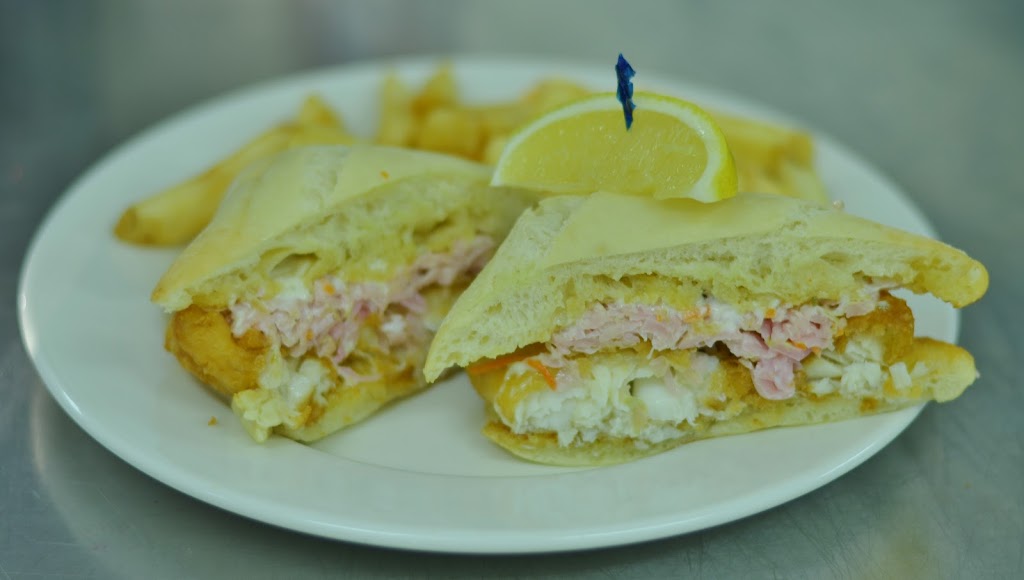 Lock42 Grill | 2605 Bonsor Rd, Washago, ON L0K 2B0, Canada | Phone: (705) 689-4242