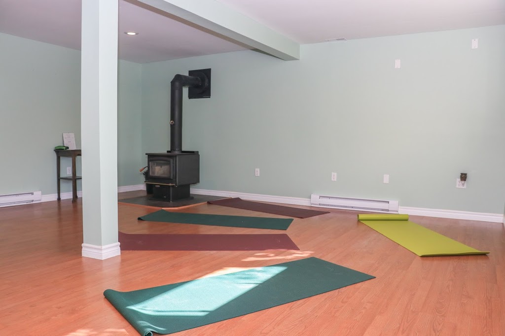 Yoga with Daisy | 163 Lakeland St, Beaver Bank, NS B4G 1A6, Canada | Phone: (613) 219-8525