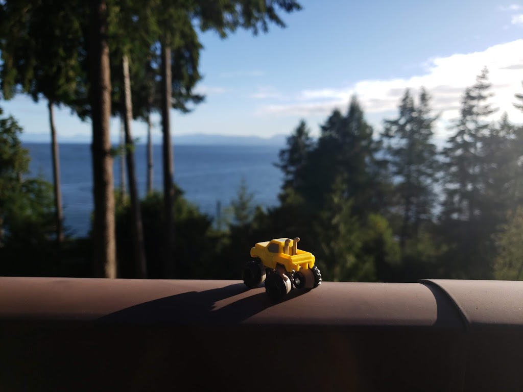 Sunshine Coast Treetop Bed and Breakfast | 6840 Sunshine Coast Hwy, Sechelt, BC V0N 3A8, Canada | Phone: (778) 458-2258