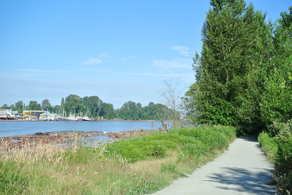 Fraser Foreshore Trail | Unnamed Road, Vancouver, BC V5S 4V7, Canada
