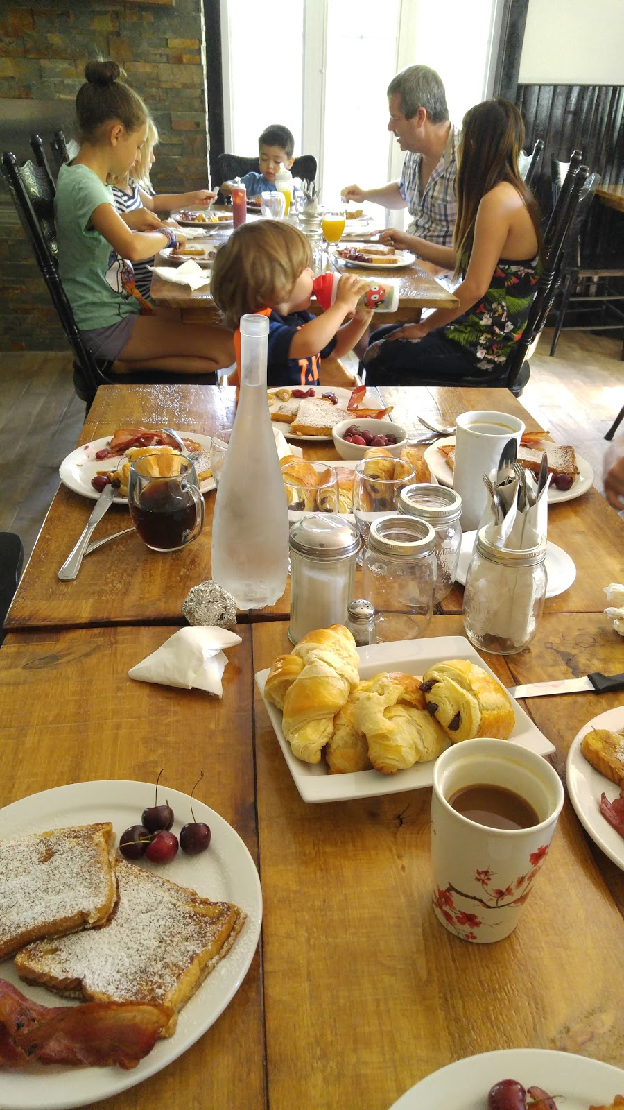 Suttons Haven Inn | 435 Chemin Maple, Sutton, QC J0E 2K0, Canada | Phone: (450) 538-7417