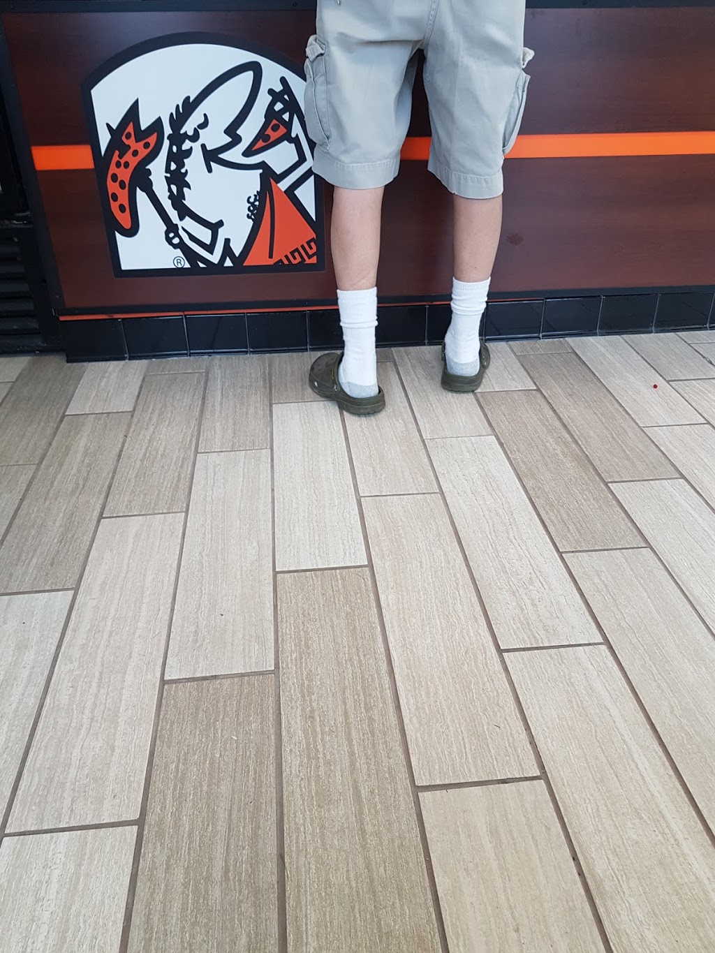 Little Caesars Pizza | 6161 Thorold Stone Rd, Niagara Falls, ON L2J 1A4, Canada | Phone: (905) 353-1666