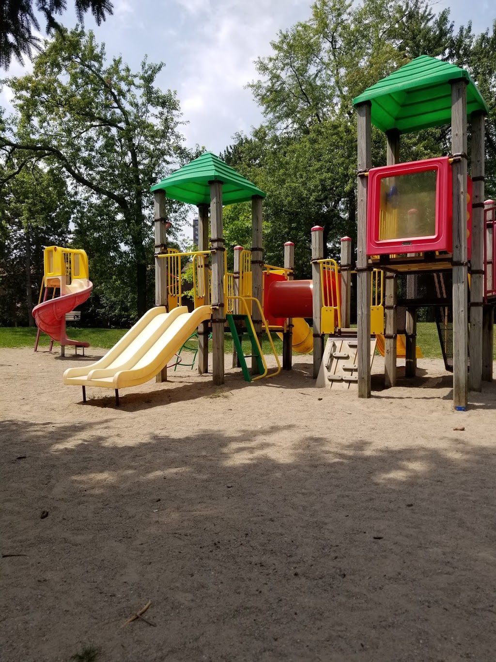 Old Sheppard Park | 101 Old Sheppard Ave, North York, ON M2J, Canada | Phone: (416) 338-4386