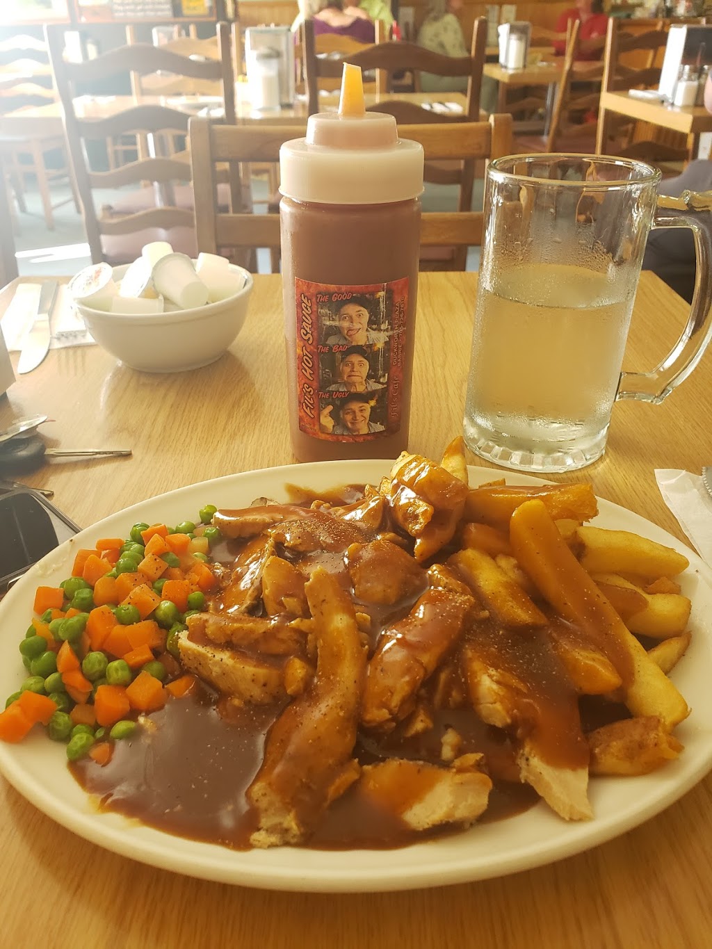 Fils Cafe | 353 Duckworth St, Barrie, ON L4M 2R2, Canada | Phone: (705) 726-7818