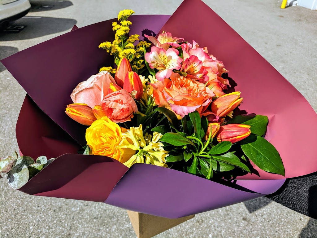 Garden Party Flowers | 415 Industrial Ave, Vancouver, BC V6A 2P8, Canada | Phone: (604) 731-2737