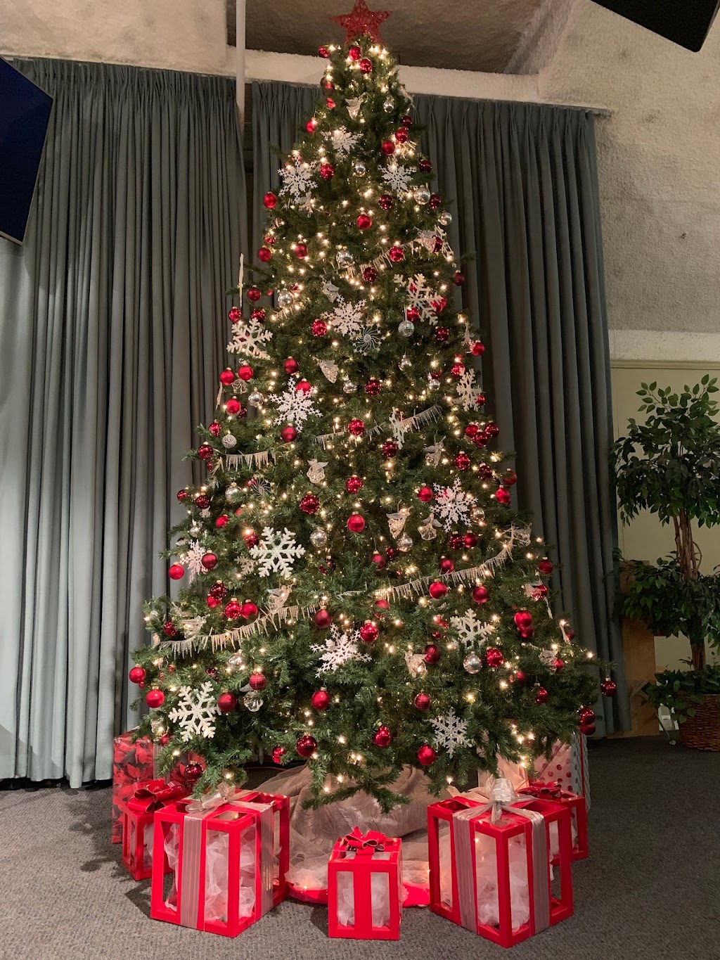 Royal City Community Church | 601 8th Ave, New Westminster, BC V3M 2R2, Canada | Phone: (604) 524-9424