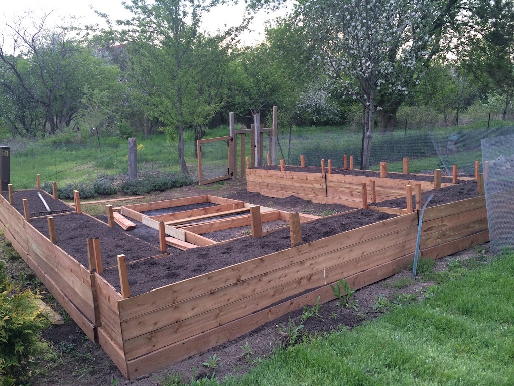 Good Lookin Lawn Care & Landscaping | 135148 13 Line, Thamesford, ON N0M 2M0, Canada | Phone: (519) 993-6606