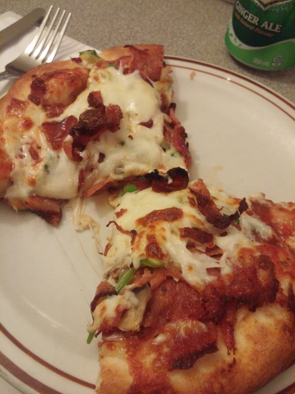 Restaurant Centrale Pizzeria | 7610 Rue Centrale, LaSalle, QC H8P 1K9, Canada | Phone: (514) 363-7444