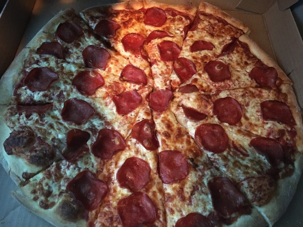 Papa Enricos Pizza | 9 Cameron St W, Cannington, ON L0E 1E0, Canada | Phone: (705) 432-2828