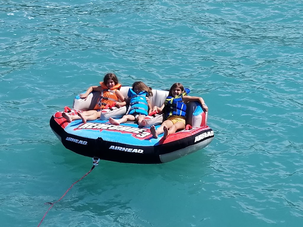 Grand Bend Charters | 13 Shady Ln, Grand Bend, ON N0M 1T0, Canada | Phone: (519) 748-7847